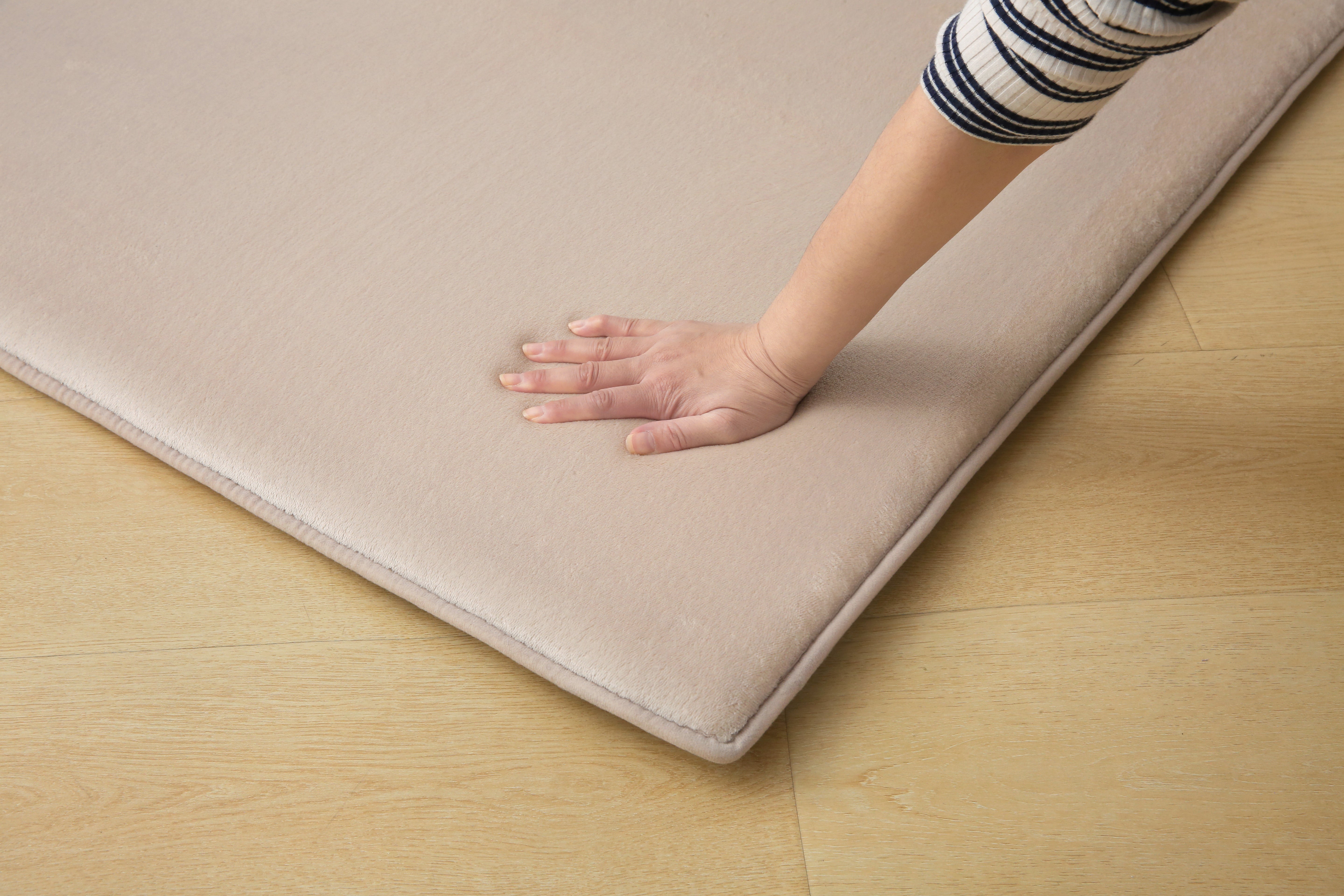 Plush Memory Play Mat – Beige